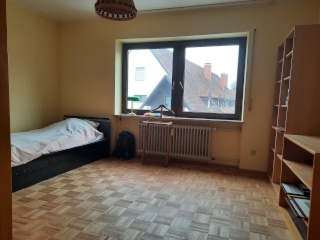 Imagen del anuncio: LA Zentrum 1schönes Zimmer 25qm/  in 107qm grossen Wohnung mit Balkon/ 670,00 incl. Aller NK( Heizung, Wasser, Strom, WLAN)