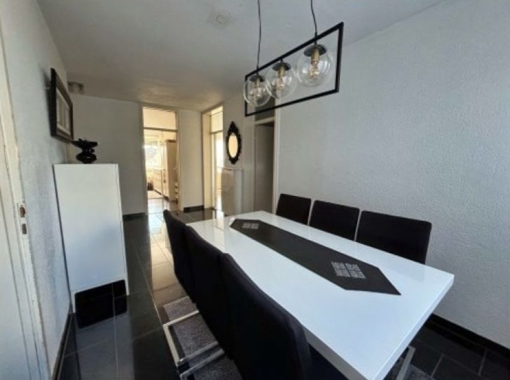 19,9 m2 möbliertes Zimmer in 4er-WG mit Balkon - All Inclusive – Londoner Ring, 67069 Ludwigshafen am Rhein Edigheim – Vorschaubild 3