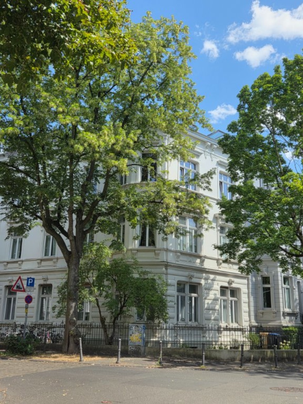 Wunderschöne 3-Zimmer-Altbauwohnung in der Bonner Südstadt zur Untermiete (12 Monate) – Lessingstraße, 53113 Bonn Südstadt – Vorschaubild 2