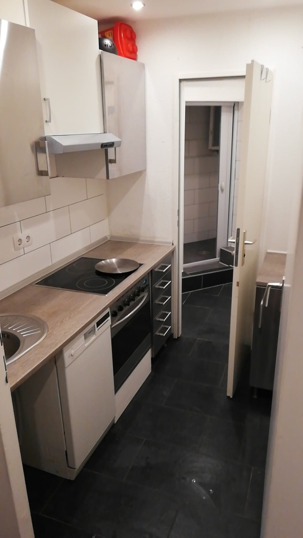 1-Zimmer-Wohnung in der Nähe der Freien Universität Berlin. – Moselstr, 12159 Berlin Friedenau – Vorschaubild 6