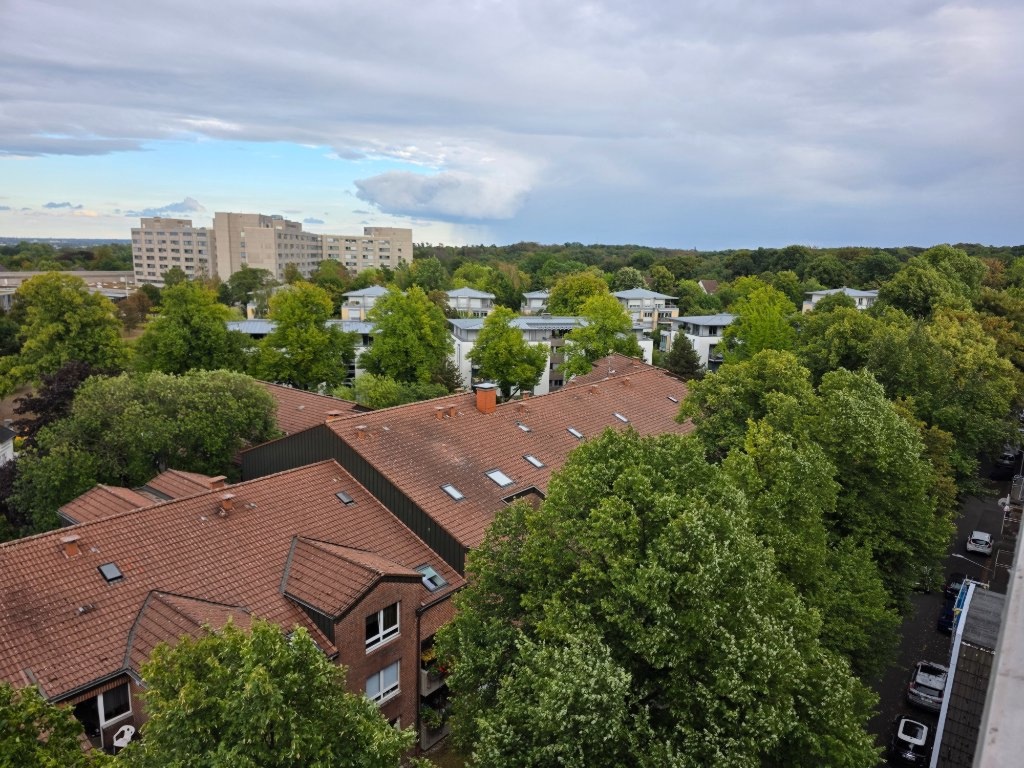 Großzügige WG-Wohnung in Rüttenscheid – ca. 100 m2, Loggia, Weitblick, U-Bahn vor der Tür