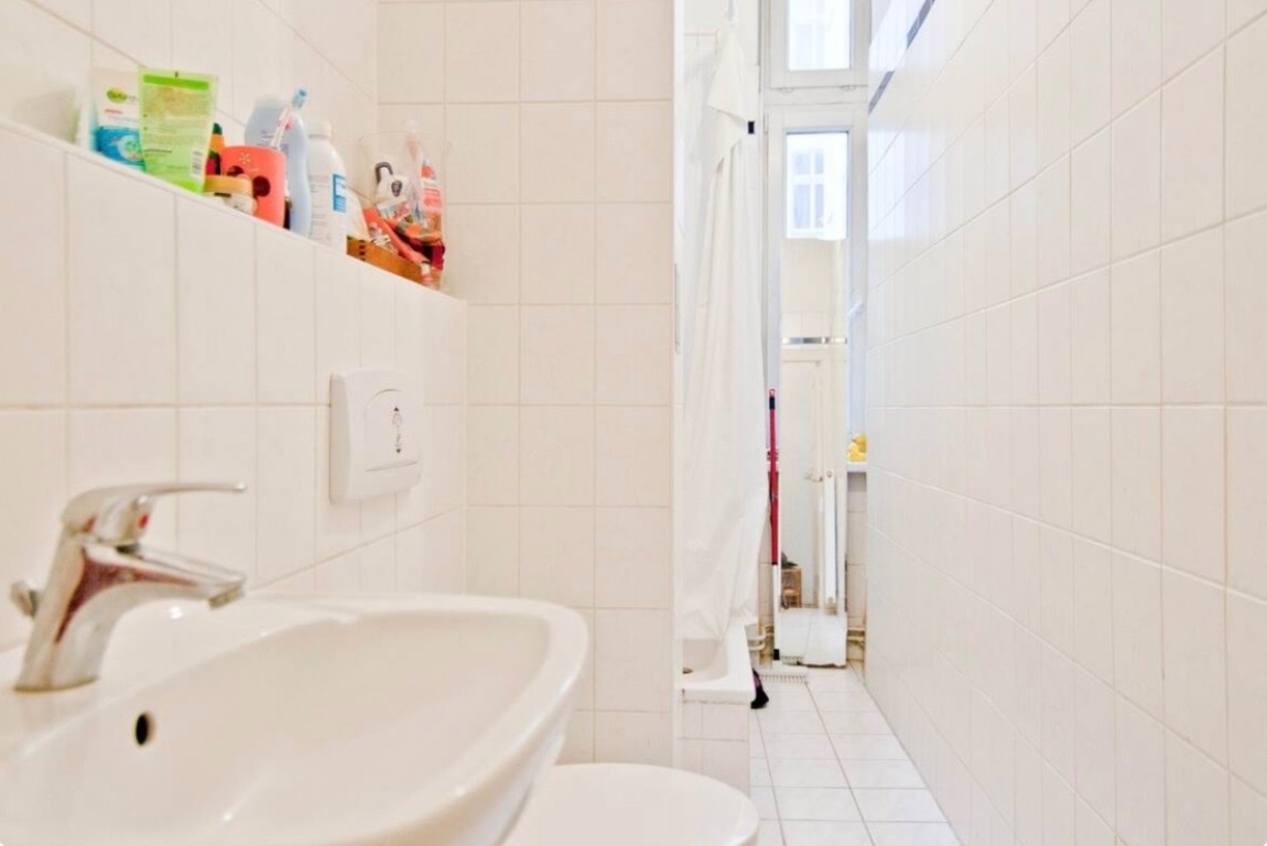 From FIRST!! of SEPT: Cosy super central App-P Berg – Cantianstr 23 23, 10437 Berlin Prenzlauer Berg – Vorschaubild 6