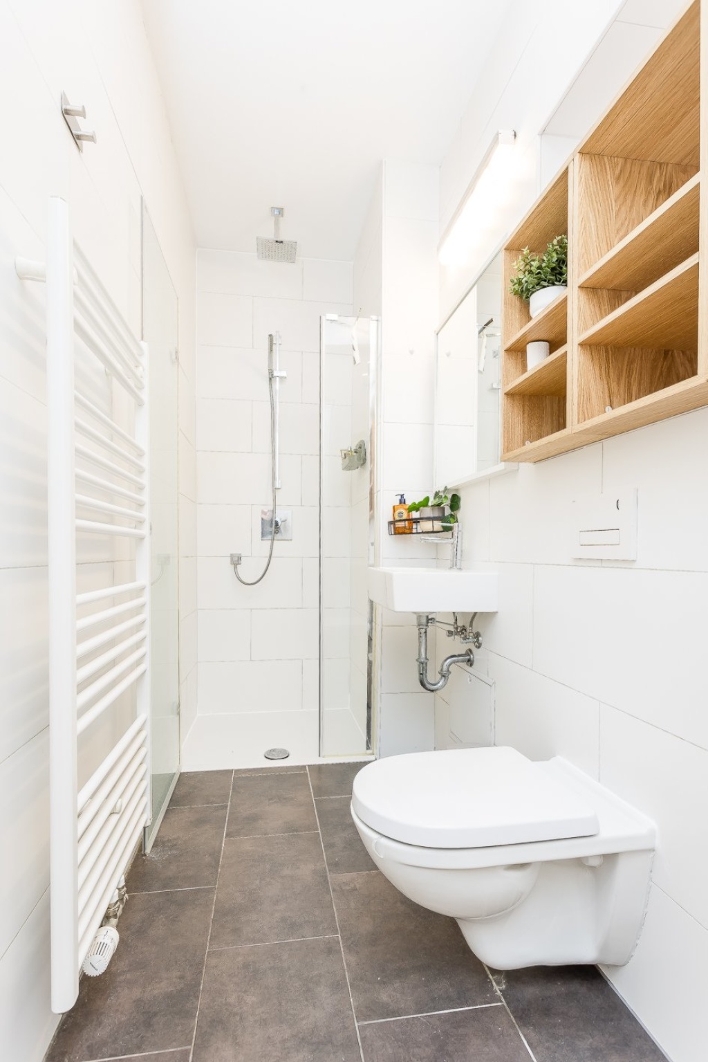 Fully Furnished Studio with Balcony – Ideal for Mid-Term Stays – Kopenhagener Str. 67, 10437 Berlin Prenzlauer Berg – Vorschaubild 6