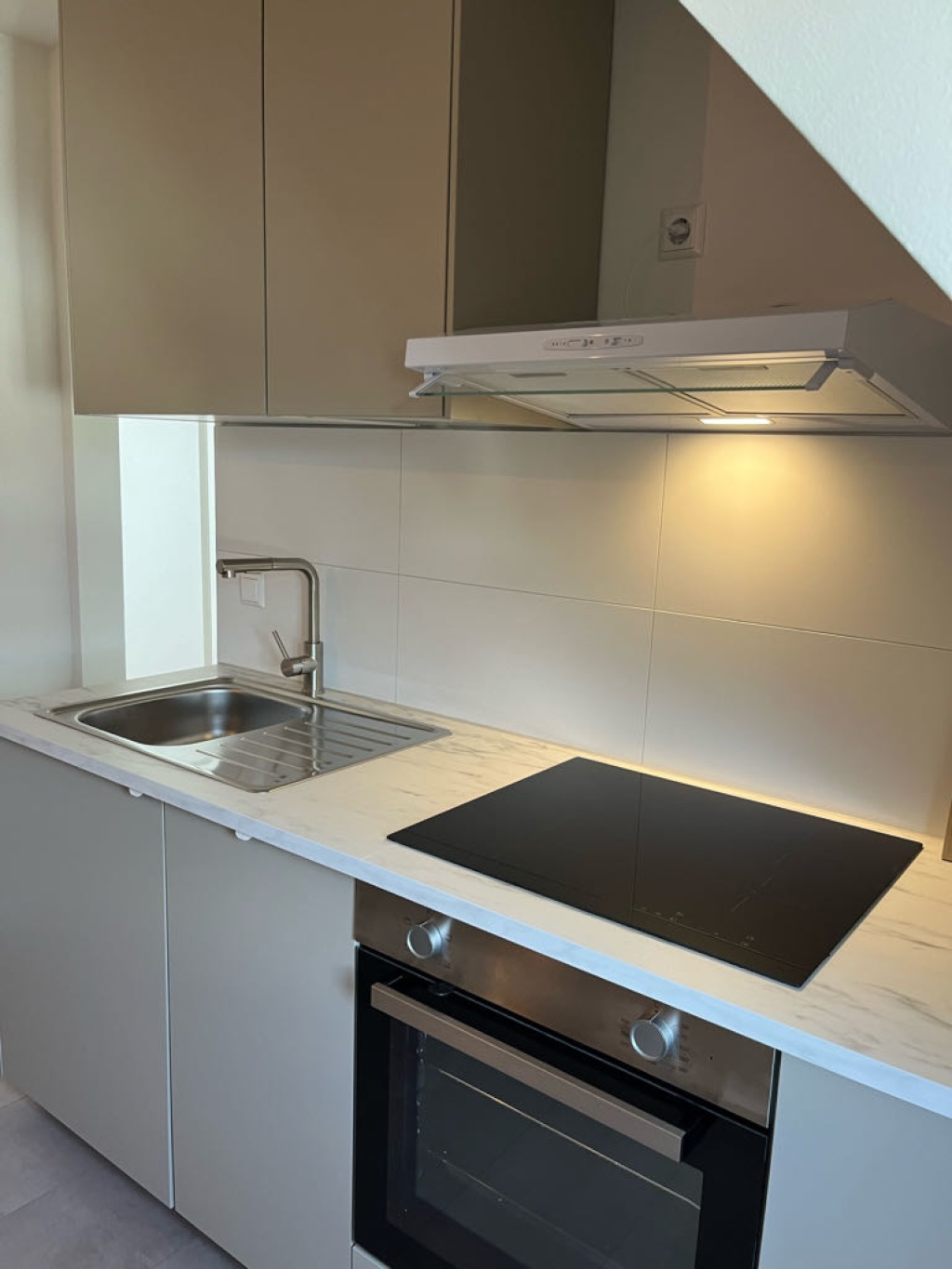 Habitación en WG Feuerbach Im Siebenzehnerle - foto 9