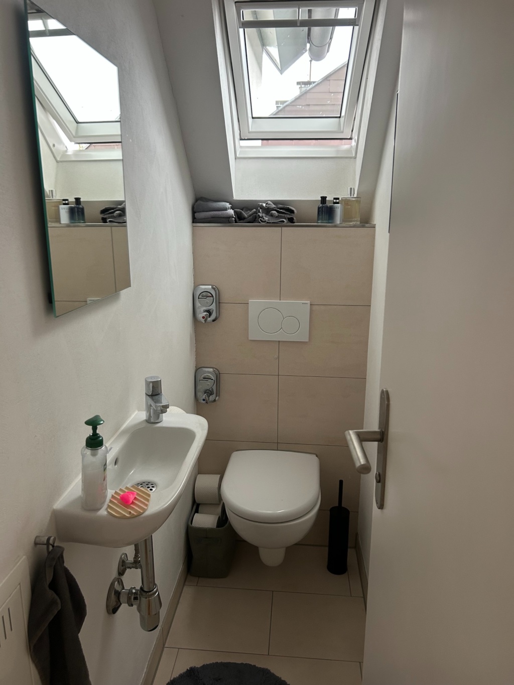 Sonnige 4 ,5- Zimmer Wohnung in saniertem Altbau, großer Balkon, Degerloch – Entringer Straße, 70597 Stuttgart Degerloch – Vorschaubild 10