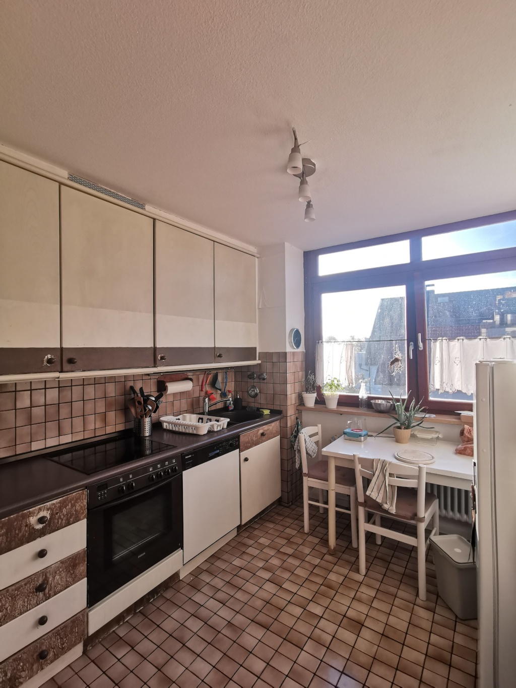 WG-Zimmer München Mühltaler Straße - Die coole Küche
