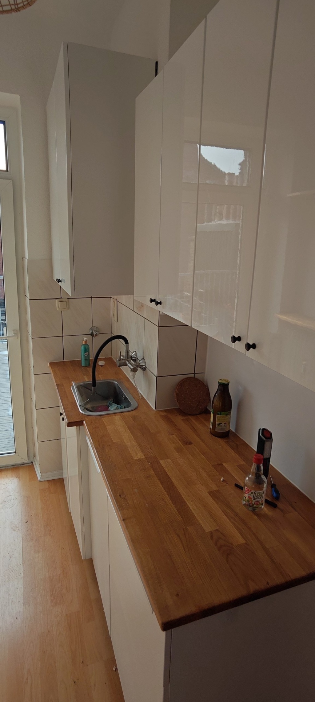 Möblierte 2-Zimmer Wohnung im Altbau in sehr zentraler Lage mit Dachterrasse, PV-Anlage und Klimaanlage – Stephanstraße 2, 52064 Aachen Aachen – Vorschaubild 10