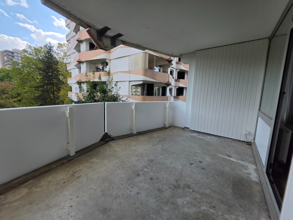 +++ Direkt im Grünen: 2-Zimmer-Wohnung in Köln-Zollstock mit großem Balkon +++ – Türnicher Straße 1, 50969 Köln Zollstock – Vorschaubild 3