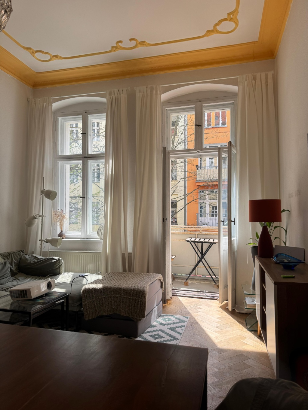 Charmante Altbauwohnung Prenzlauer Berg | 65m2 | 2 Zi. | möbliert | befristet – Chodowieckistraße, 10405 Berlin Prenzlauer Berg – Vorschaubild 2