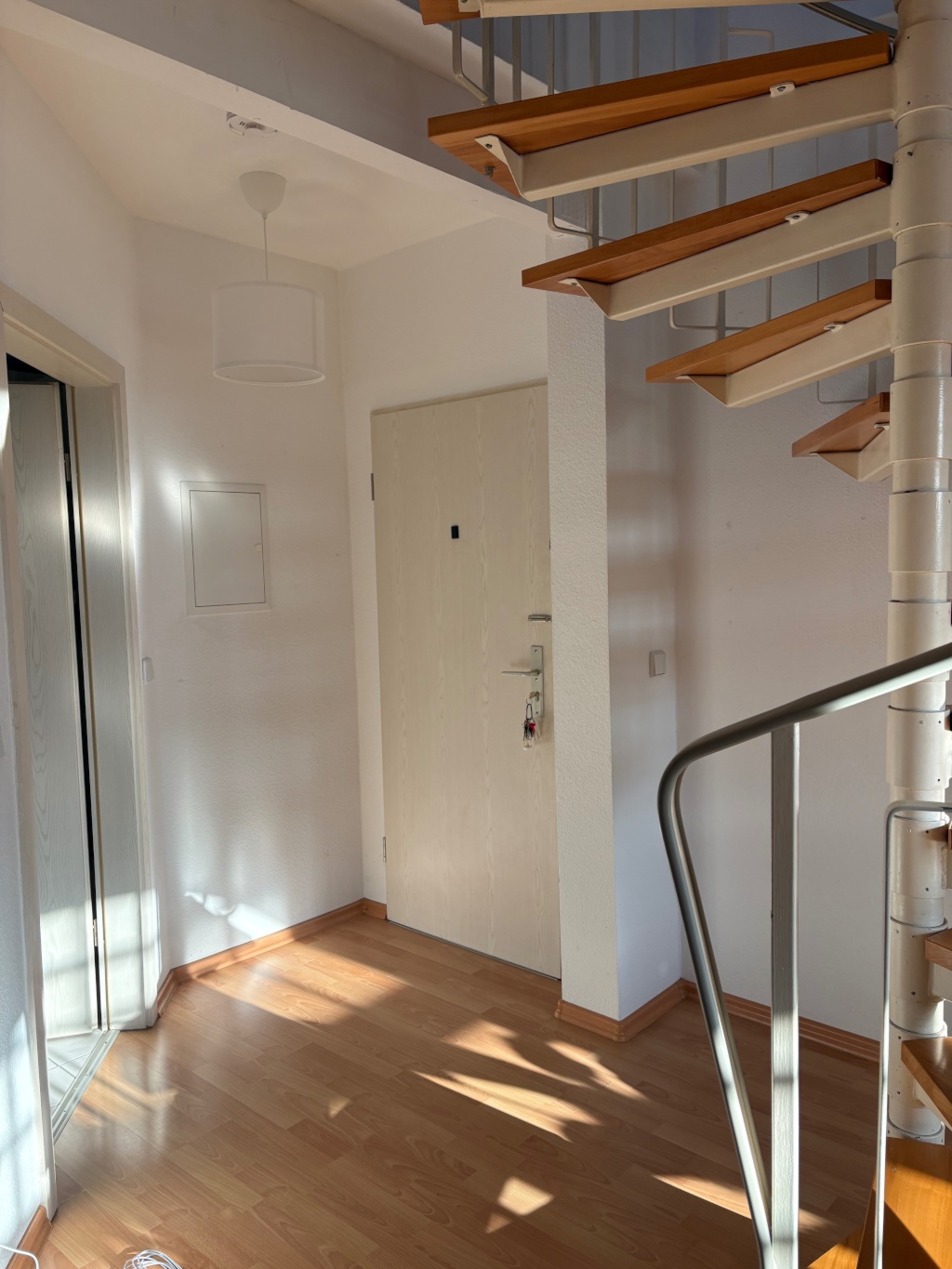 helle 2 Zimmer Maisonette Wohnung