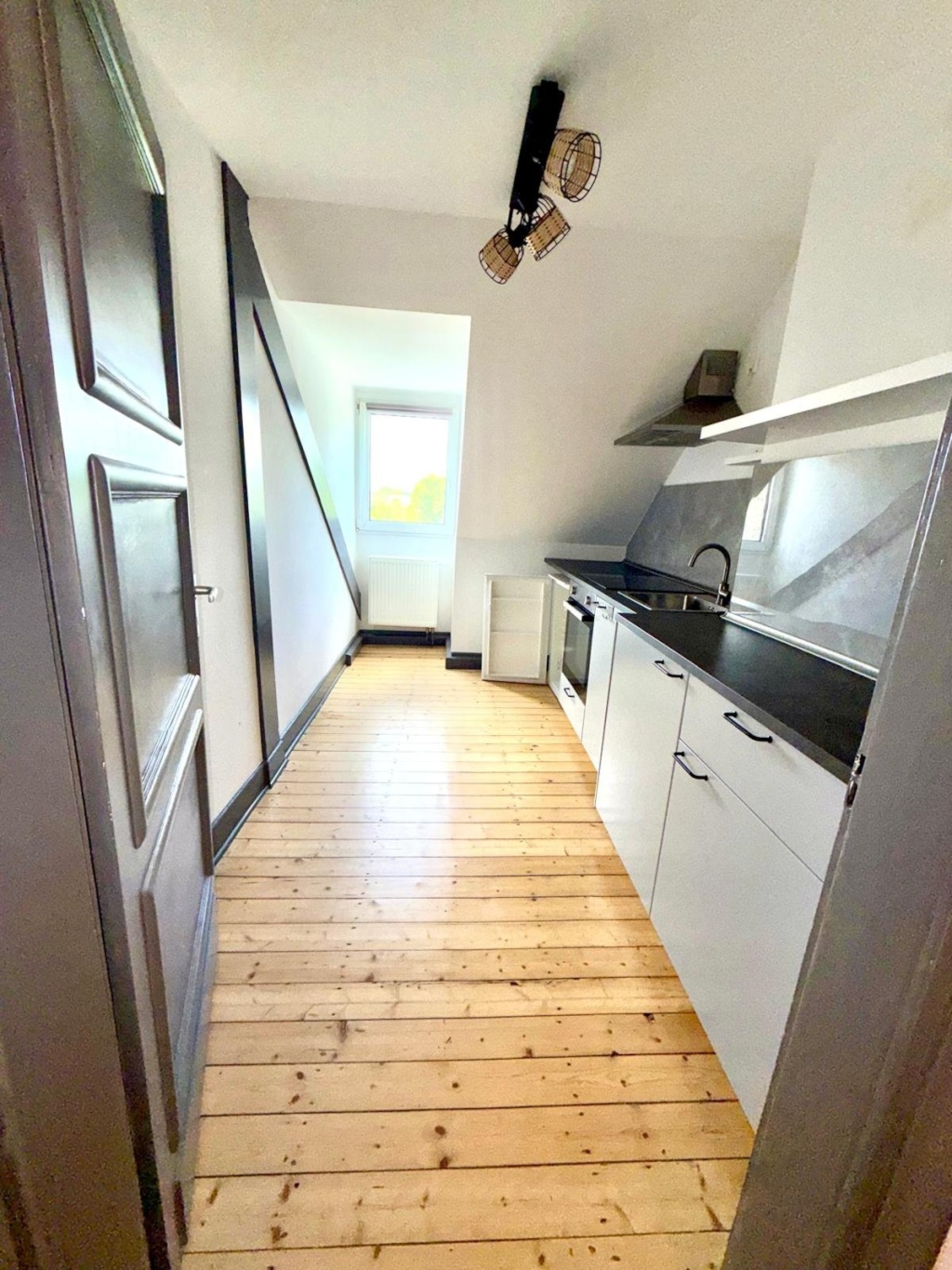 Ideal für 2er-WG | Modern sanierte DG-Wohnung in Aachen | voll möbliert | XXL-Bad – Triererstr. 398, 52078 Aachen Aachen – Vorschaubild 6