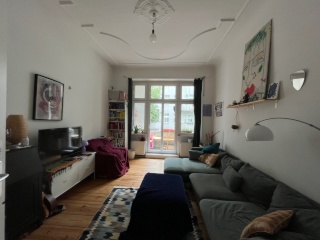 Gemütliche und geräumige Wohnung im wunderschönen Rixdorf Kiez (Neukölln) zur Zwischenmiete || Cozy Flat in beautiful Ri — photo 1