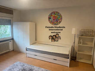 Anzeigenbild: Studentinnen Feemale Flatshare WG 15qm Zimmer! Voll möbliert! Inklusive Waschmaschine!