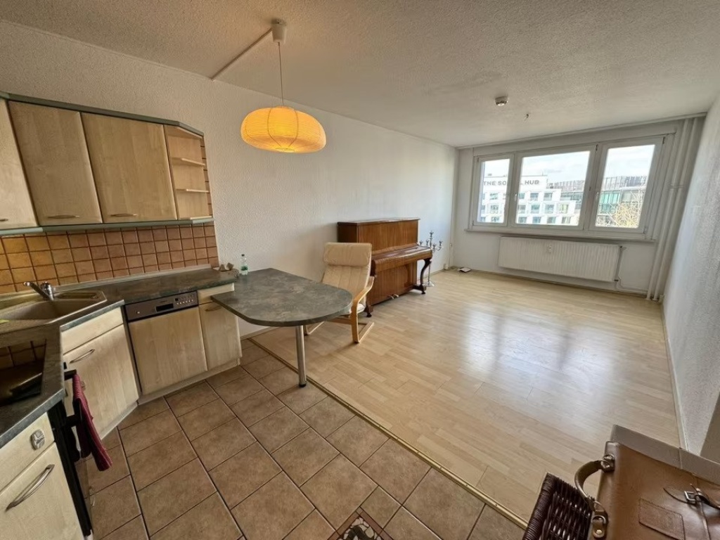 2-Zimmer-Wohnung mit imposantem Blick im Herzen von Berlin Mitte – Holzmarktstraße 73, 10179 Berlin Mitte – Vorschaubild 2