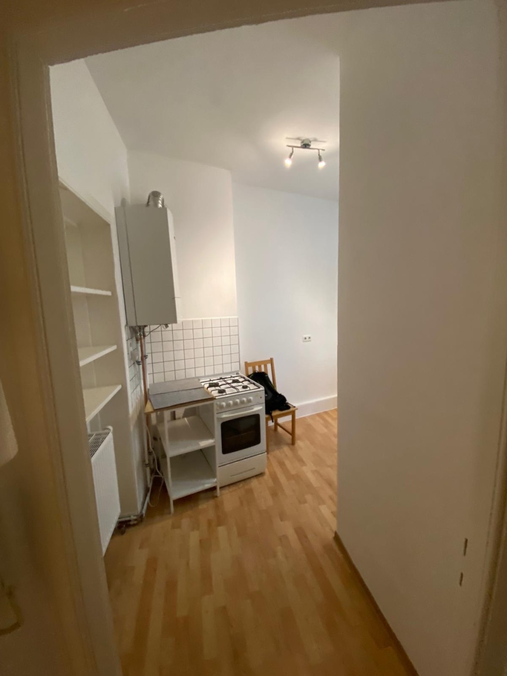 Helle 1,5 Zimmer Wohnung zur Untermiete (Oktober 26- März 27) – Lothringer Straße 32, 65195 Wiesbaden Westend – Vorschaubild 5