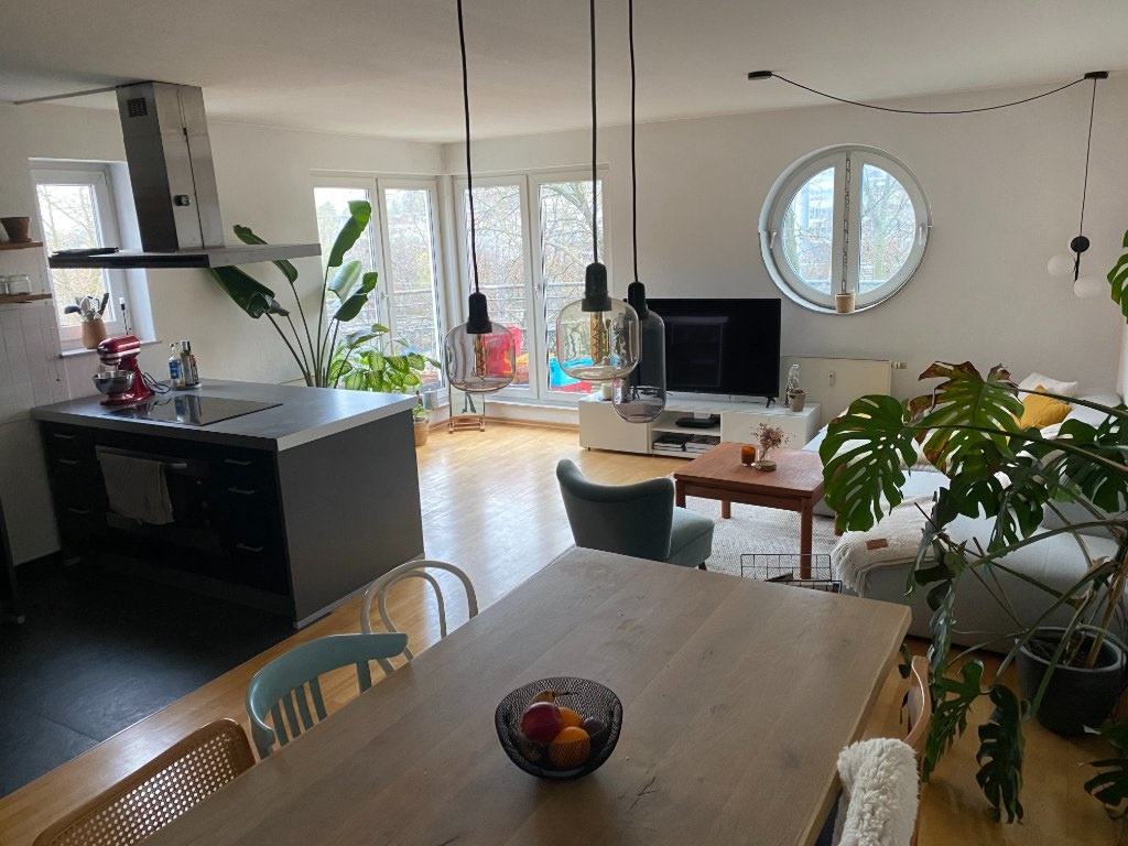 **Zwischenmiete Oktober/November** 80m2 Wohnung am Mediapark