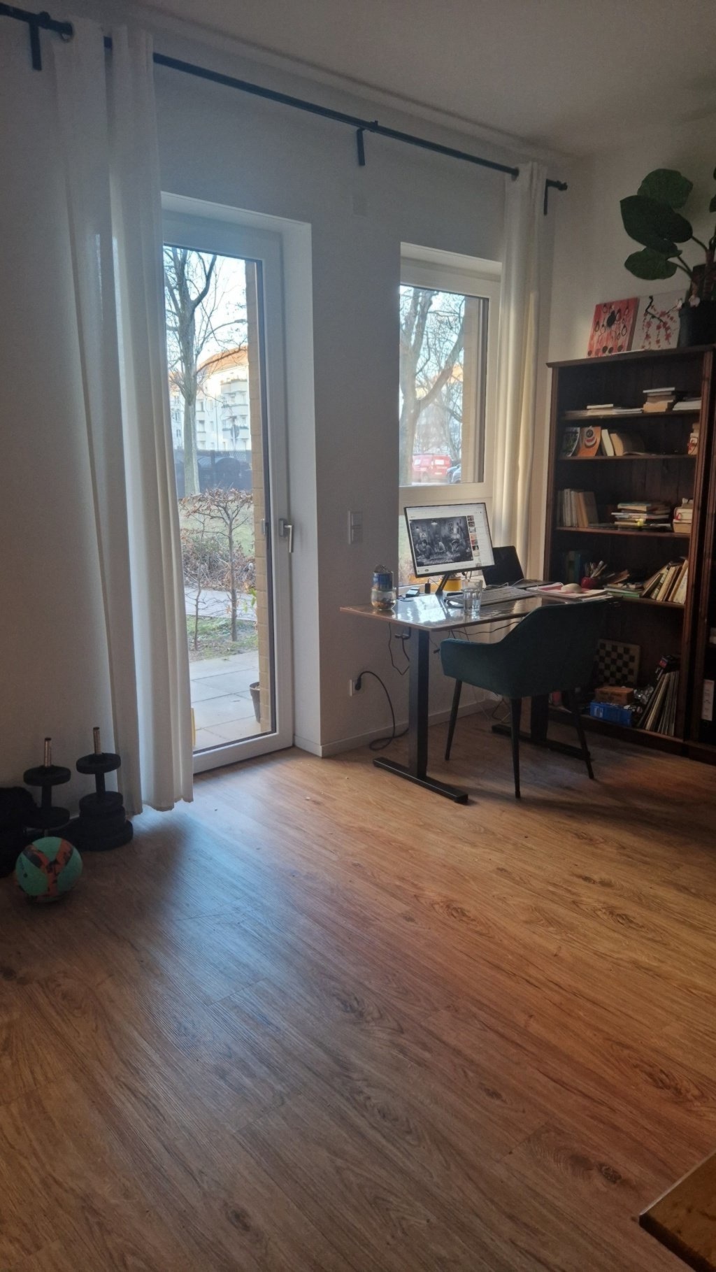Zwischenmiete: Möblierte 1-Zimmer-Wohnung (01 OKT-30 Nov. 2026, für 2 Monate) – Sewanstraße 20, 10319 Berlin Lichtenberg – Vorschaubild 2