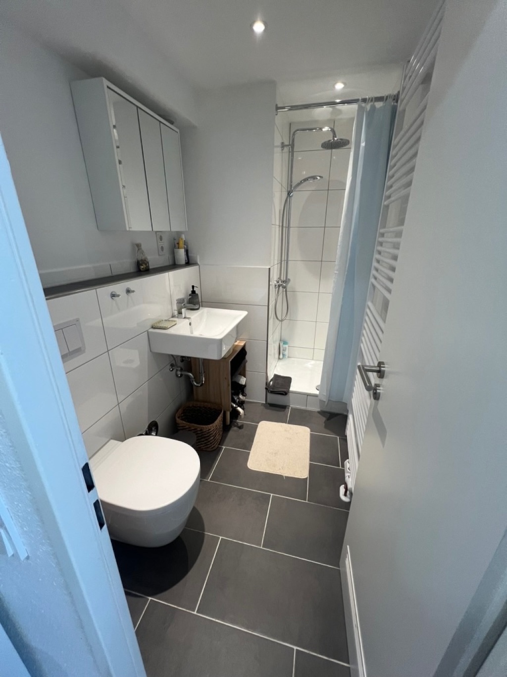 Gemütliches möbliertes Apartment zur Zwischenmiete für 3 Monate – Thürmchenswall, 50668 Köln Altstadt-Nord – Vorschaubild 2