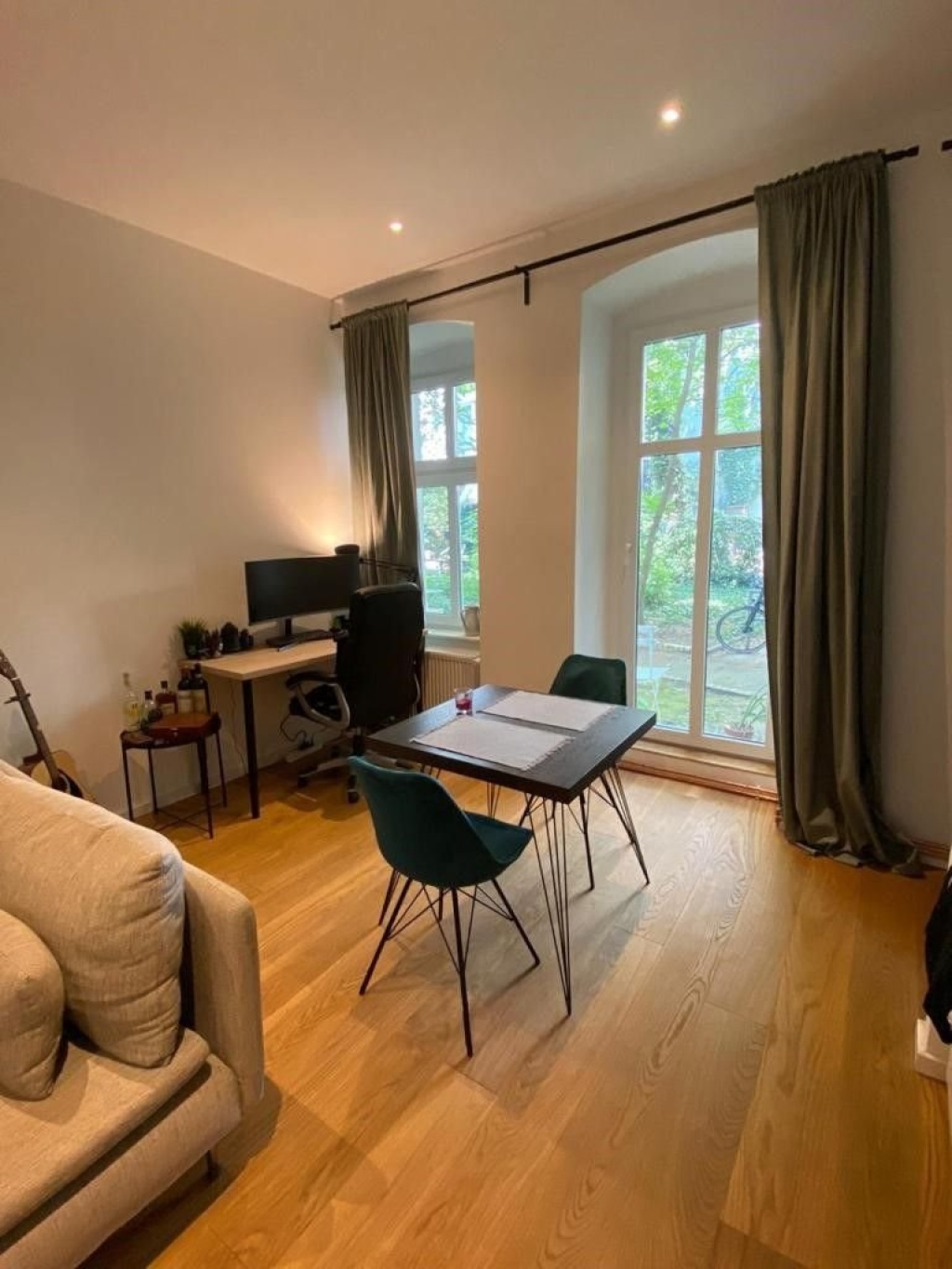Anmuldung possible for 2 residents. Fully Furnished 2-Room Flat in Neukölln (Pflügerstraße)