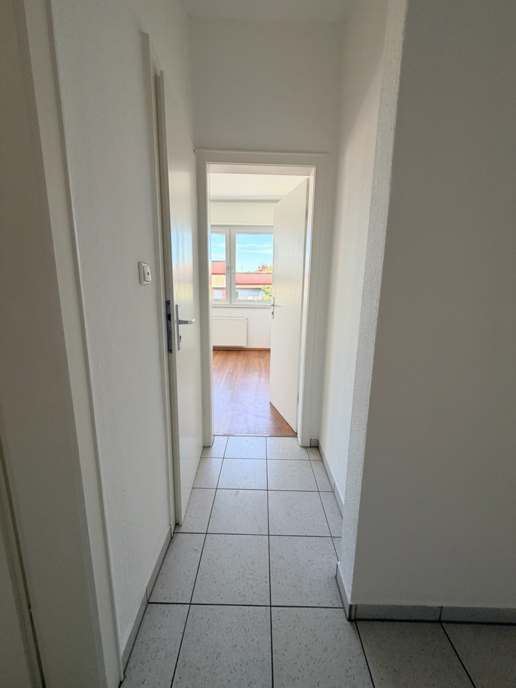 Freundliche 2-Zimmer-Wohnung mit Balkon und hochwertiger Einbauküche in zentraler Lage von Paderborn – Am Westerntor 9, 33098 Paderborn Kernstadt – Vorschaubild 5