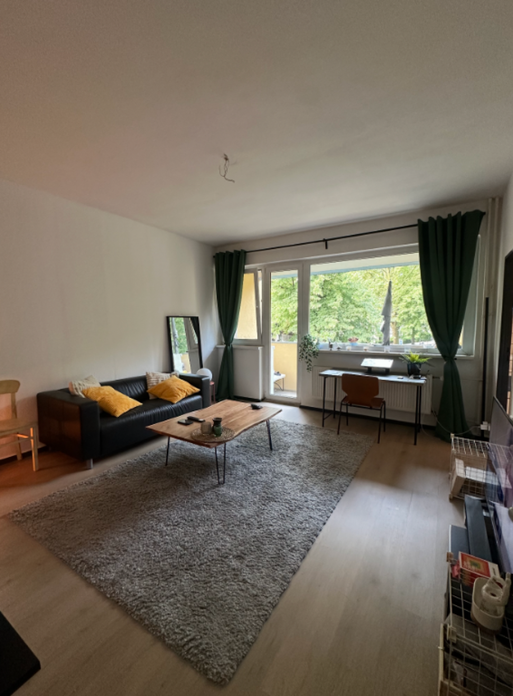 Vollmöblierte 1-Zimmer-Wohnung in Berlin-Mitte / Bellevue – befristet für 3 Monate ab 01.10.2026 – Claudiusstr. 1, 10557 Berlin Mitte – Vorschaubild 2