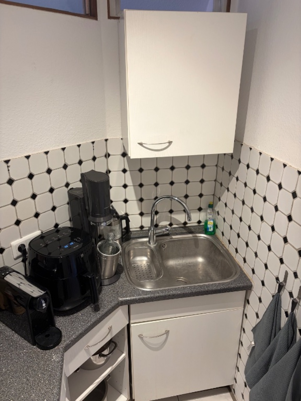 Befristete Untermiete: 2-Zimmer Wohnung möbliert, in ruhiger Lage – Diepenbeekallee, 50858 Köln Weiden – Vorschaubild 9