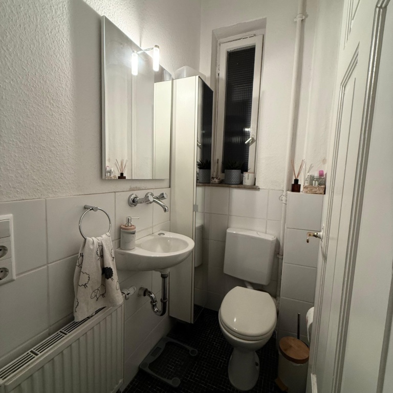 2 Zimmer Wohnung, WG geeignet – Obere Waiblinger Straße, 70374 Stuttgart Bad Cannstatt – Vorschaubild 6