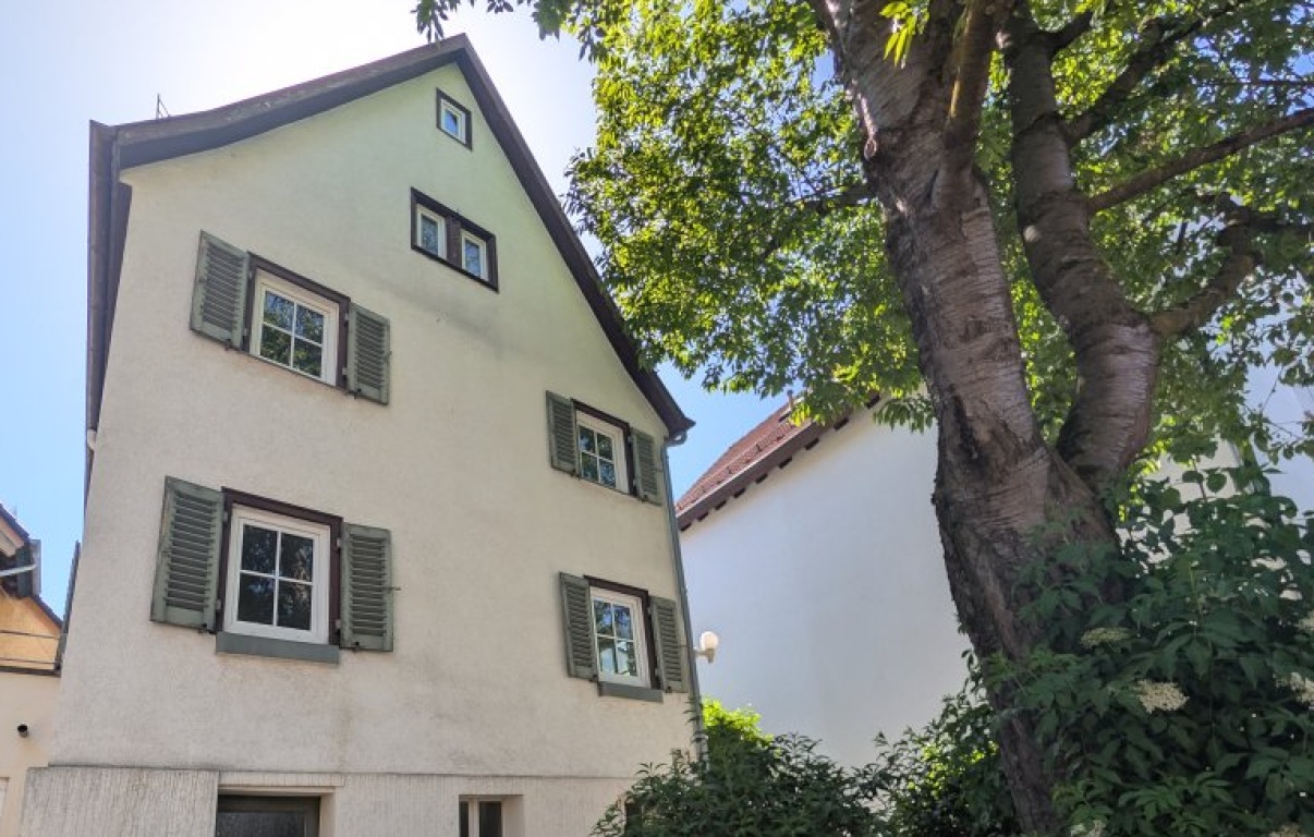 Neue 3-4 Personen WG , 5 Zimmer Haus