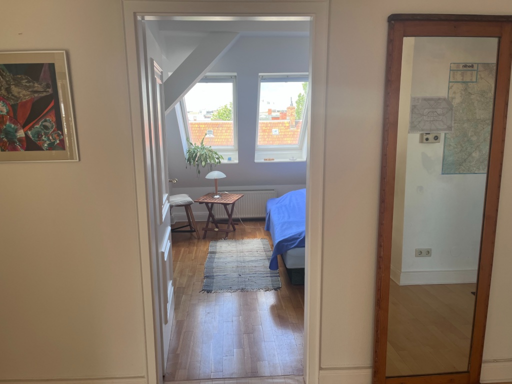 wunderschöne sonnige Dachwohnung möbliert auf Zeit zu vermieten – Ahornstraße 5, 12163 Berlin Berlin - Steglitz – Vorschaubild 5