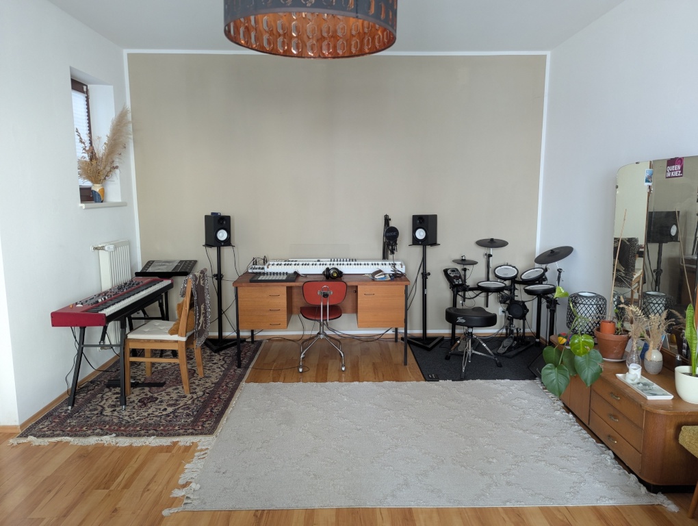 Flat Sülz Palanterstraße - Ein bisschen Musik :)