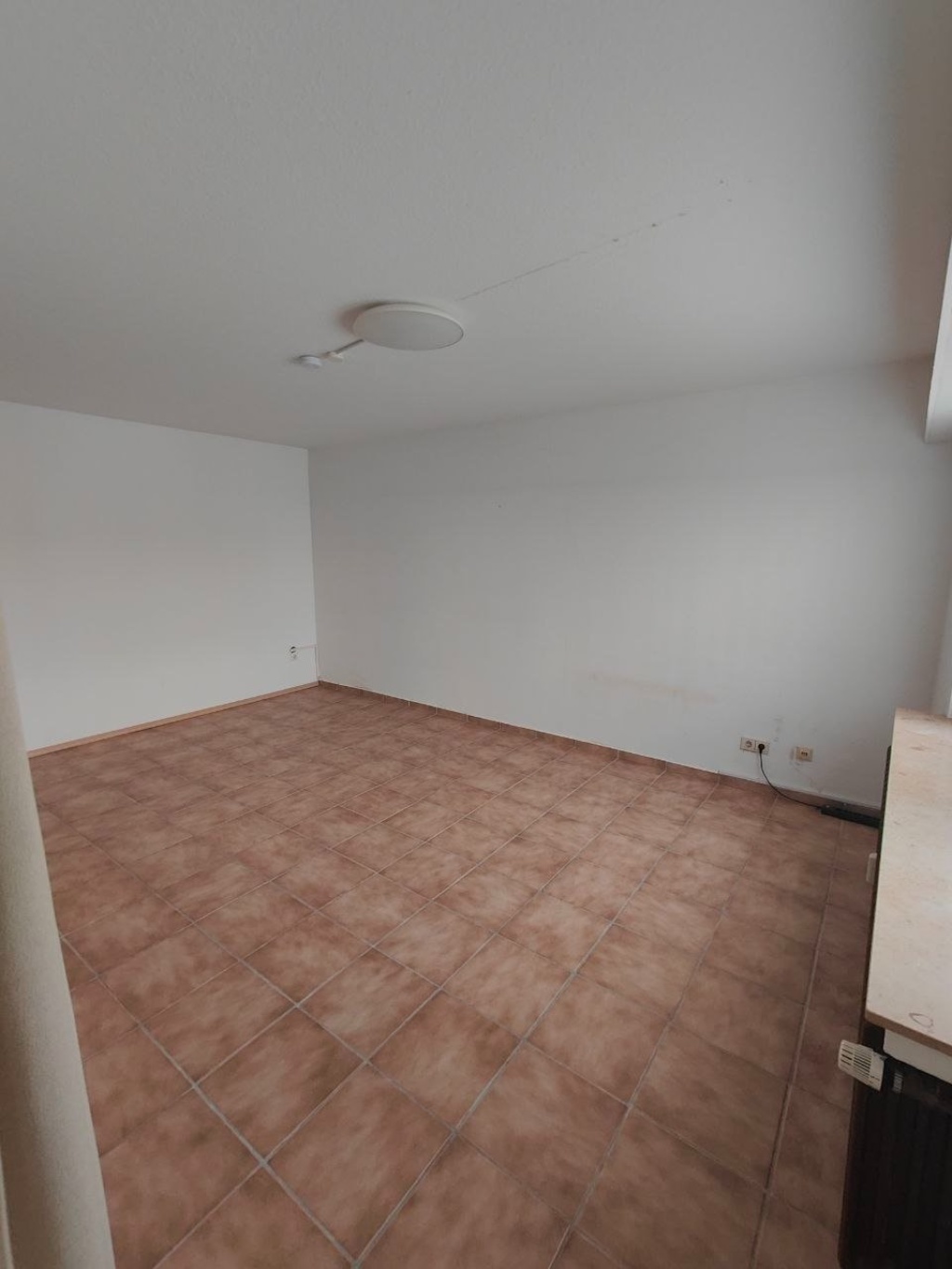 1-Zimmer-Wohnung hell mit Küche in bester Lage nah am Poppeldorfer Schloss – Lotharstraße 44, 53115 Bonn Kessenich – Vorschaubild 6