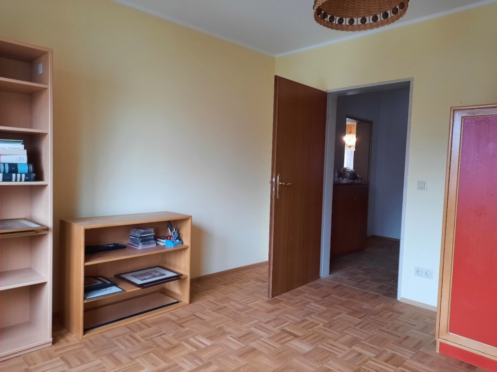 Habitación en WG Altstadt Graf-Pocci-Weg - Zimmer 3/Zugang zum Bad/Wohnzimmer