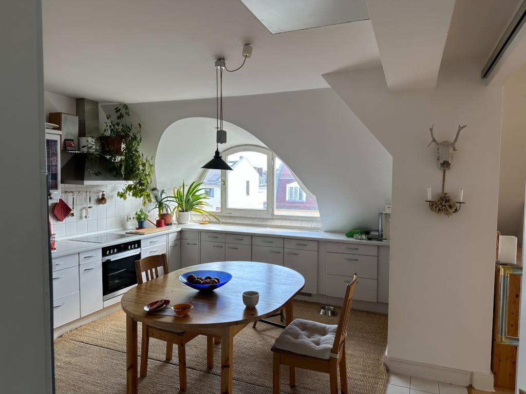 wunderschöne sonnige Dachwohnung möbliert auf Zeit zu vermieten – Ahornstraße 5, 12163 Berlin Berlin - Steglitz – Vorschaubild 2