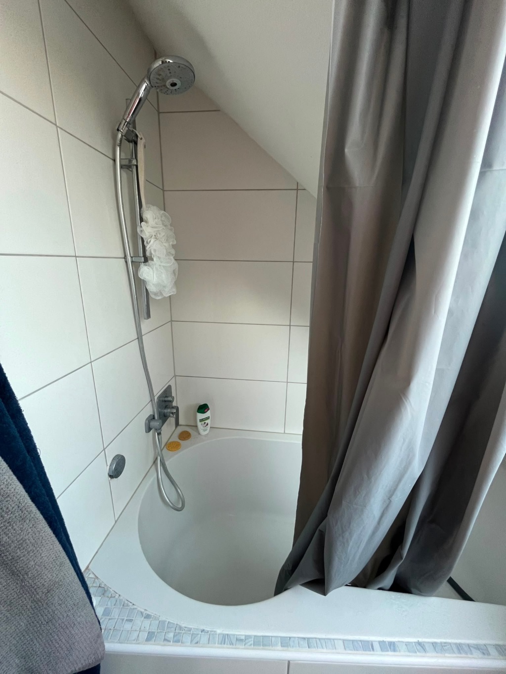 1-Zimmer-Wohnung in zentraler Lage in Würzburg – 29 m2 mit schönem Weinbergblick – 97080 Würzburg Würzburg – Vorschaubild 8