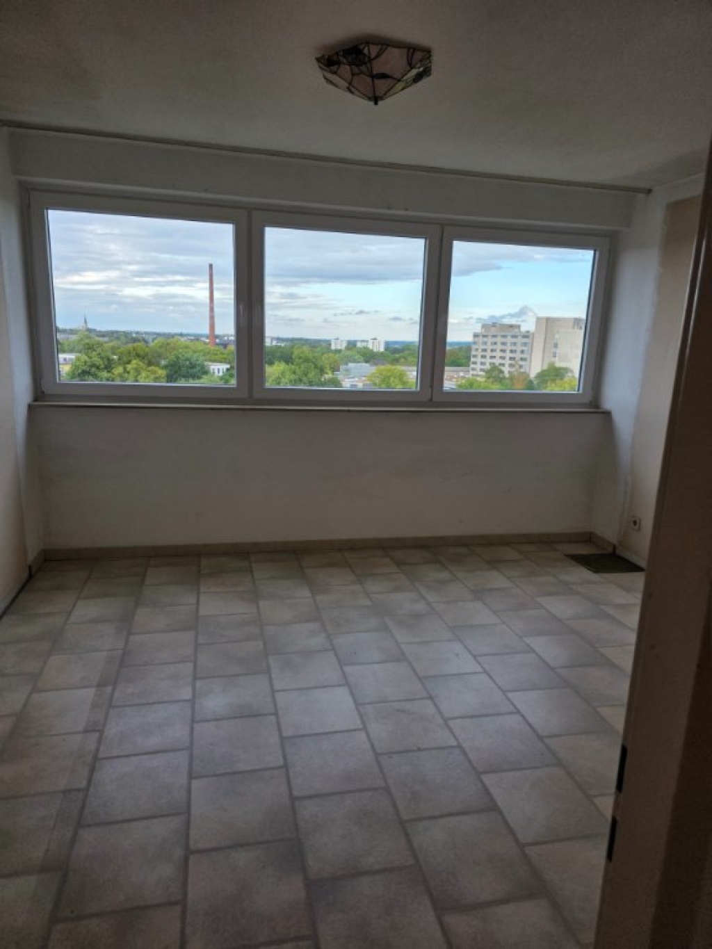 Großzügige WG-Wohnung in Rüttenscheid – ca. 100 m2, Loggia, Weitblick, U-Bahn vor der Tür – Katharinenstraße 6, 45131 Essen Rüttenscheid – Vorschaubild 11