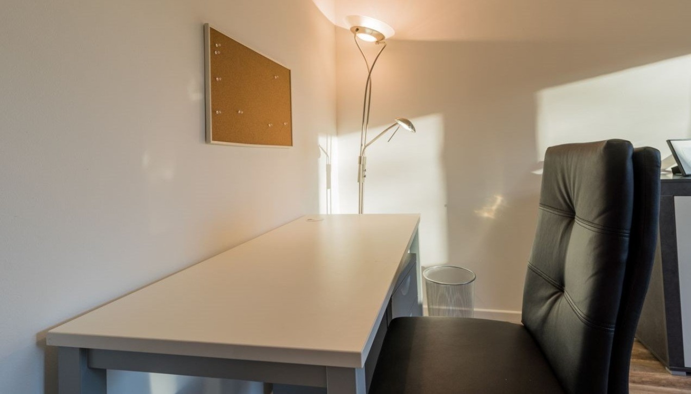 Möblierte 2-Zimmer Wohnung in Friedrichshain mit Anmeldung – Stralauer Allee, 10245 Berlin Friedrichshain – Vorschaubild 9
