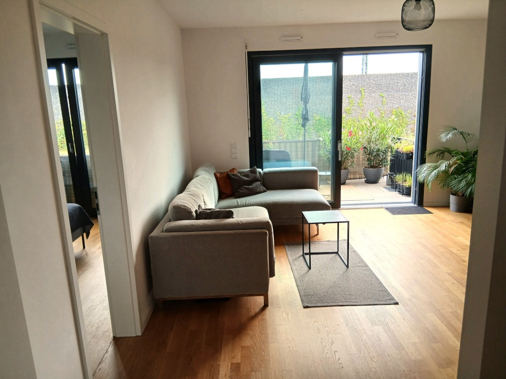 Neuwertige 2-Zimmer-Wohnung in Köln-Ehrenfeld mit Balkon | 2-3 Wochen Zwischenmiete im September 2026 | Komplett möbliert – Am Alten Gueterbahnhof, 50825 Köln Ehrenfeld – Vorschaubild 12