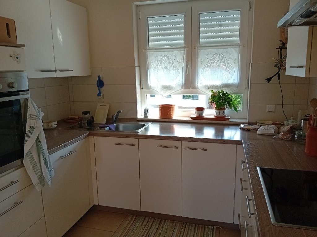 Möblierte 2-Zimmer-Wohnung in Konstanz-Paradies – etwa 3 Monate zur Zwischenmiete – St. Martinsweg 7b, 78462 Konstanz Paradies – Vorschaubild 4