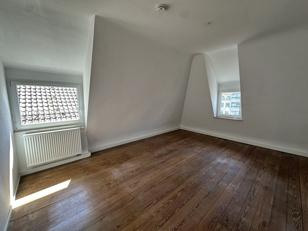 2er WG mit Gemeinschaftszimmer und Balkon