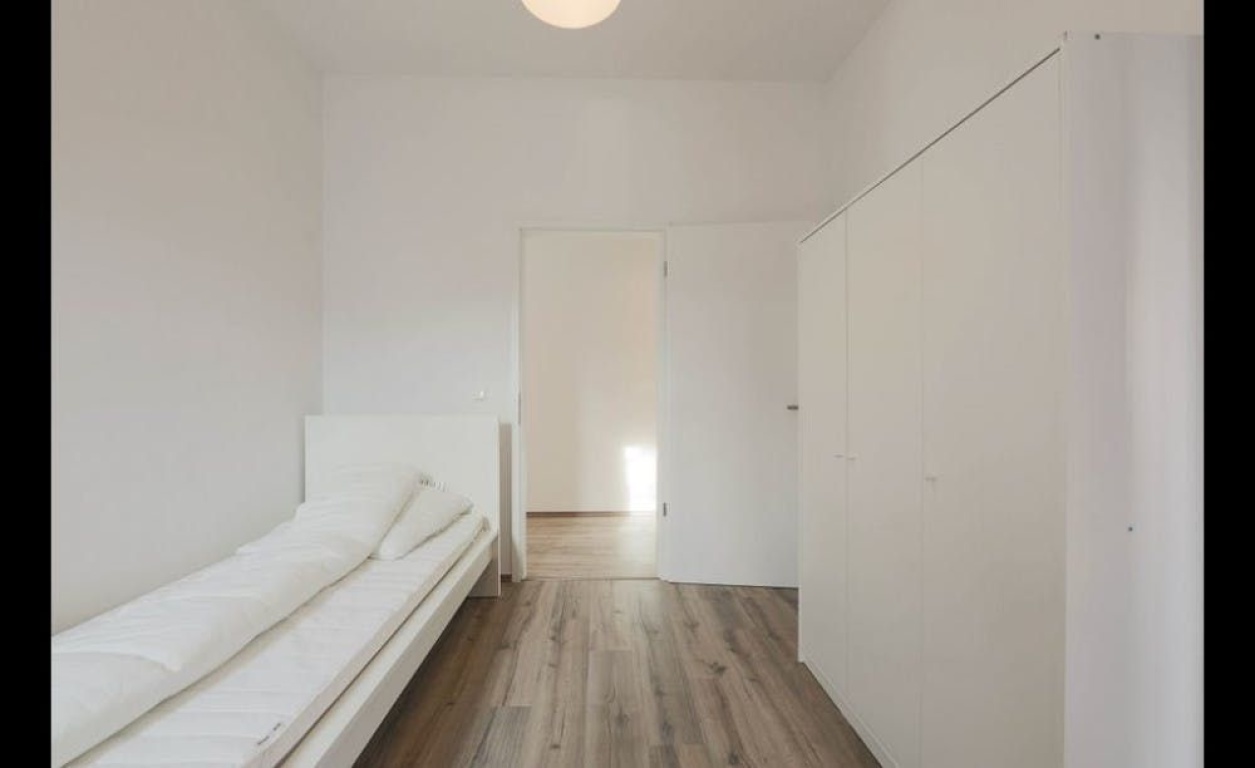 Helles Zimmer in Kreuzberg – Kottbusser Damm, 10967 Berlin Kreuzberg – Vorschaubild 2