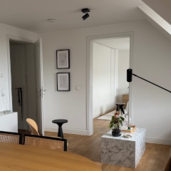 Anzeigenbild: Renovierte, lichtdurchflutete 2-Zimmer-Altbauwohnung mit Blick über Pforzheim