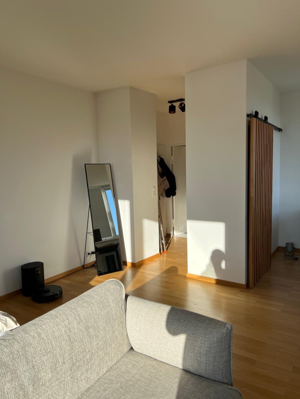 Möblierte Wohnung in Tiergarten. Perfekt für Homeoffice. Verfügbar ab 14.09.2026 - 01.04.2027 – Klopstockstraße 32, 10557 Berlin Tiergarten – Vorschaubild 3