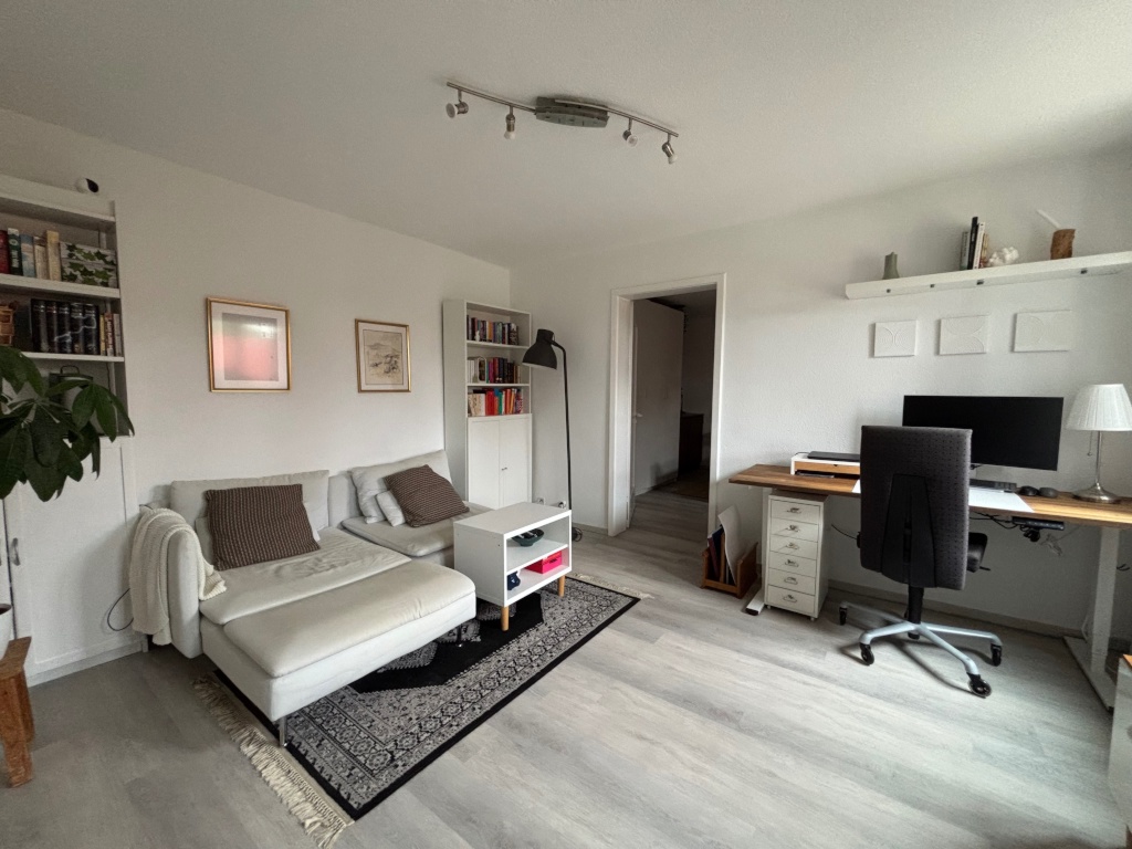 2-Zimmerwohnung mit Gartenterrasse an Studentenpaar in Stuttgart – Alosenweg 47, 70329 Stuttgart Hedelfingen – Vorschaubild 2