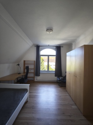 Imagen del anuncio: Wohnen mit Gemeinschaft & Stil – Zimmer in prachtvoller Altbauvilla frei!