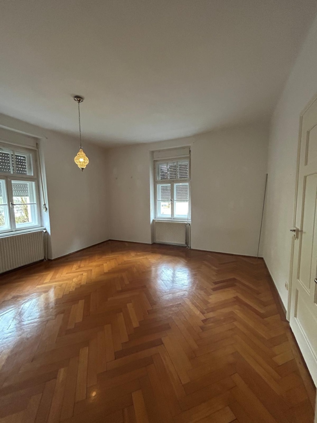 Habitación en WG Nikola Schwimmschulstraße 12 - WG Zimmer