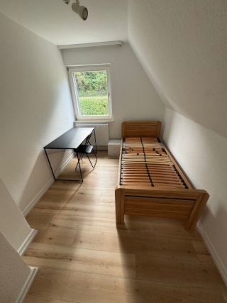 Ad image: kleines gemütliches Zimmer in Haus- WG