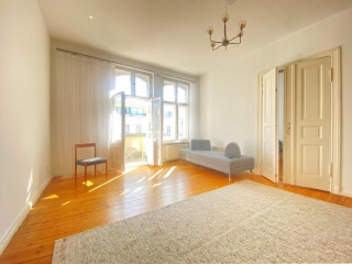 Lichtdurchflutetes Zimmer in schöner WG  Wohnung in Mitte — photo 1