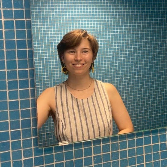 Anzeigenbild: Fröhliche Mitbewohnerin sucht liebe WG! 🌻