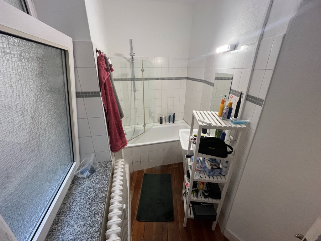2 Zimmer in einer 3er-WG in Kiel! (Suche deutschsprachige Mitbewohner) – Alte Lübecker Chaussee 2, 24114 Kiel Gaarden-Süd – Vorschaubild 4