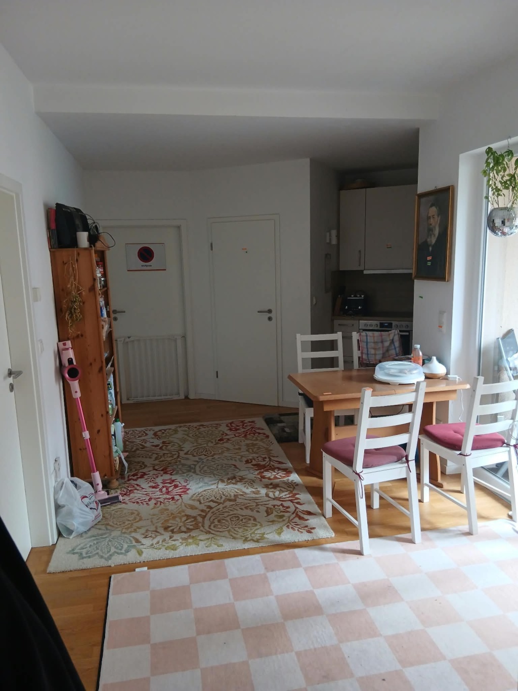 Helles 15 m2 großes Zimmer in einer zentralen Wohngemeinschaft für 3 Personen – Jenergasse, 7743 Jena Jena-Stadt – Vorschaubild 3